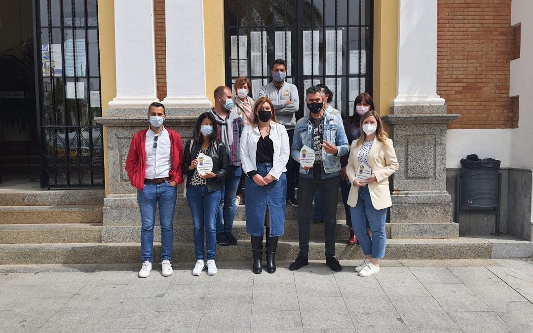 Ángeles García, Foto Valeca y Centro Óptico Romero, mejores escaparates cofrades