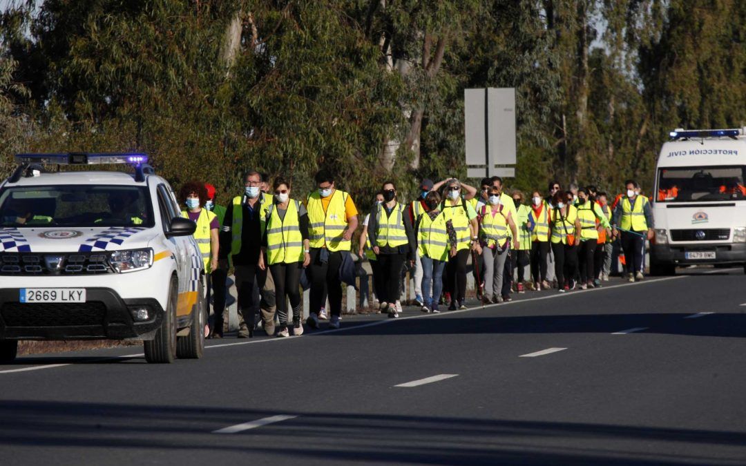 Marcha a pie desde San Bartolomé a Gibraleón para la reposición de sus urgencias