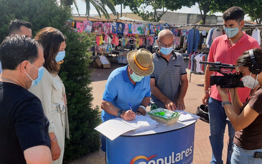 La campaña de firmas del PP contra los indultos del ‘procés’ hace escala en Valverde