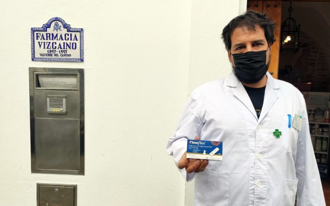 Javier Vizcaíno, farmacéutico: «La demanda de test está siendo mayor de lo que pensaba»