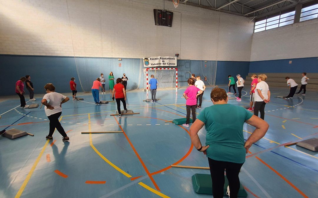 Vuelven las clases de aeróbic y gimnasia de mantenimiento al Pabellón de Triana
