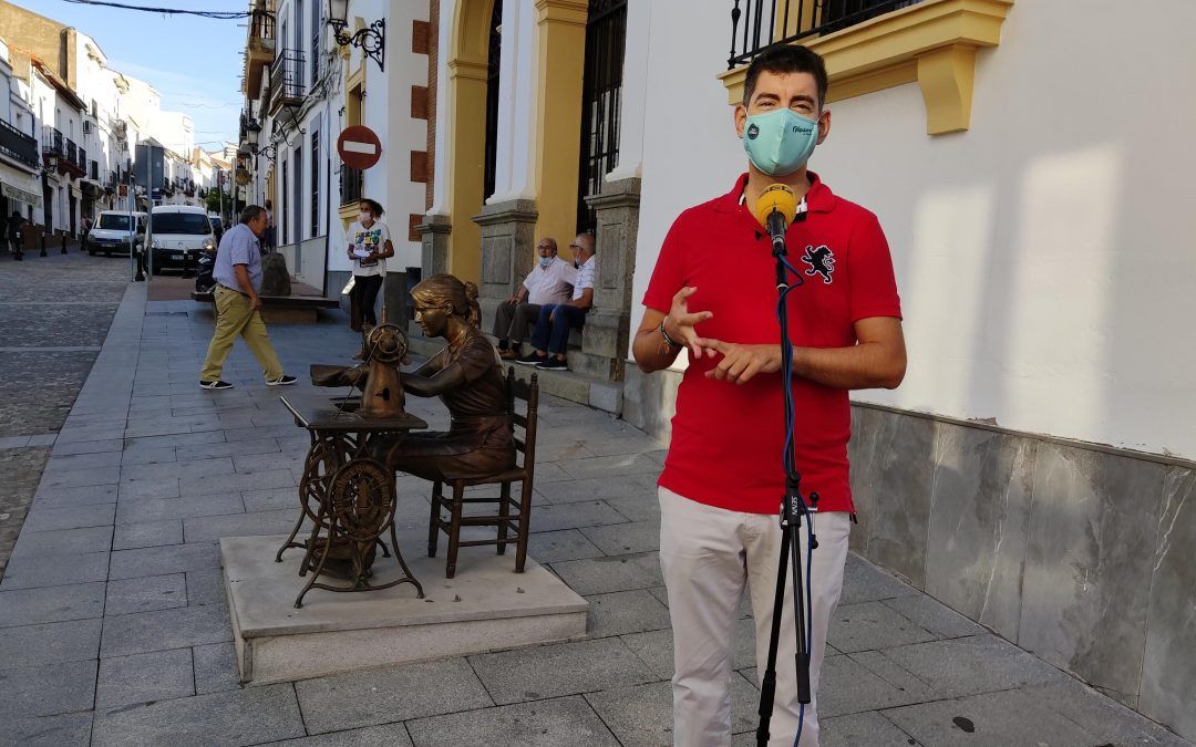 Cayuela anuncia «más flexibilidad de la Junta con la deuda del Ayuntamiento»
