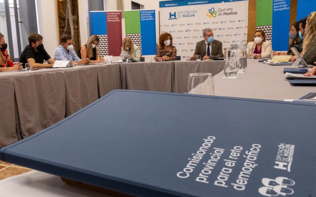Diputación y Gobierno se reúnen para seguir luchando contra la despoblación