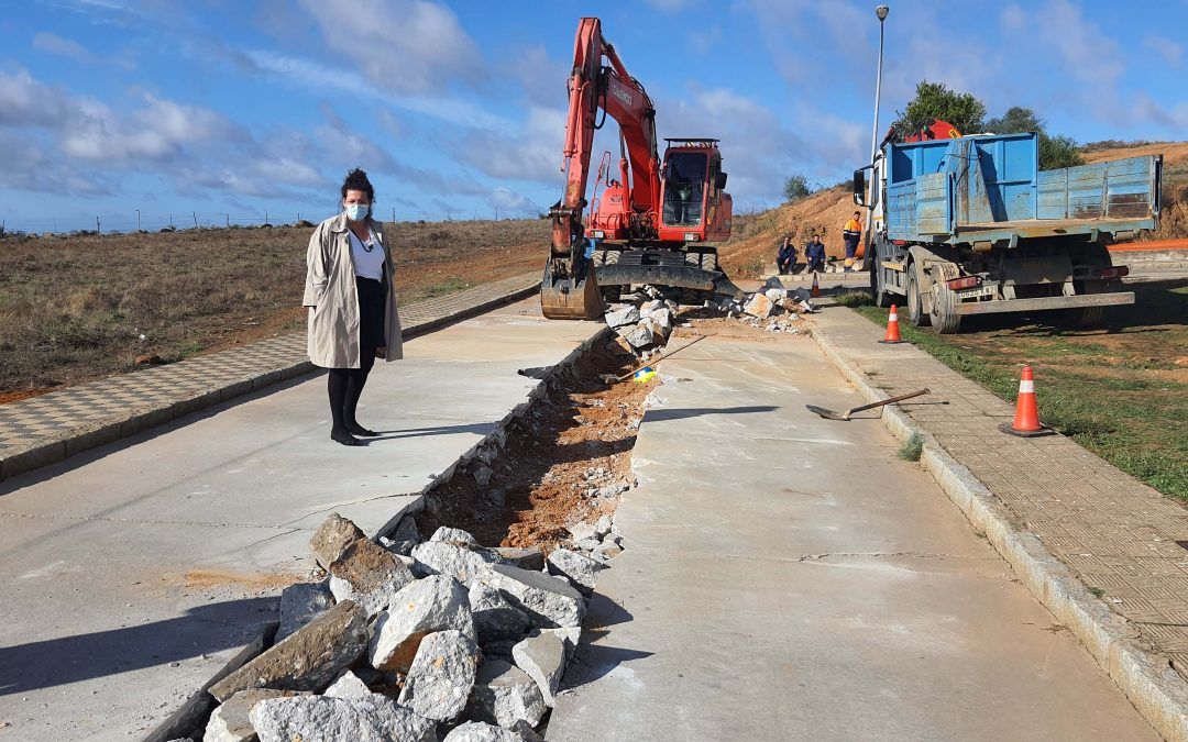 La tubería afectada de la calle Alosno en Valverde será completamente repuesta