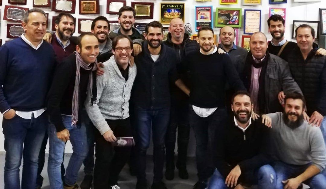 La ‘Chiriparsa’ festeja sus 30 años de Carnaval como ‘auténticos mamarrachis’