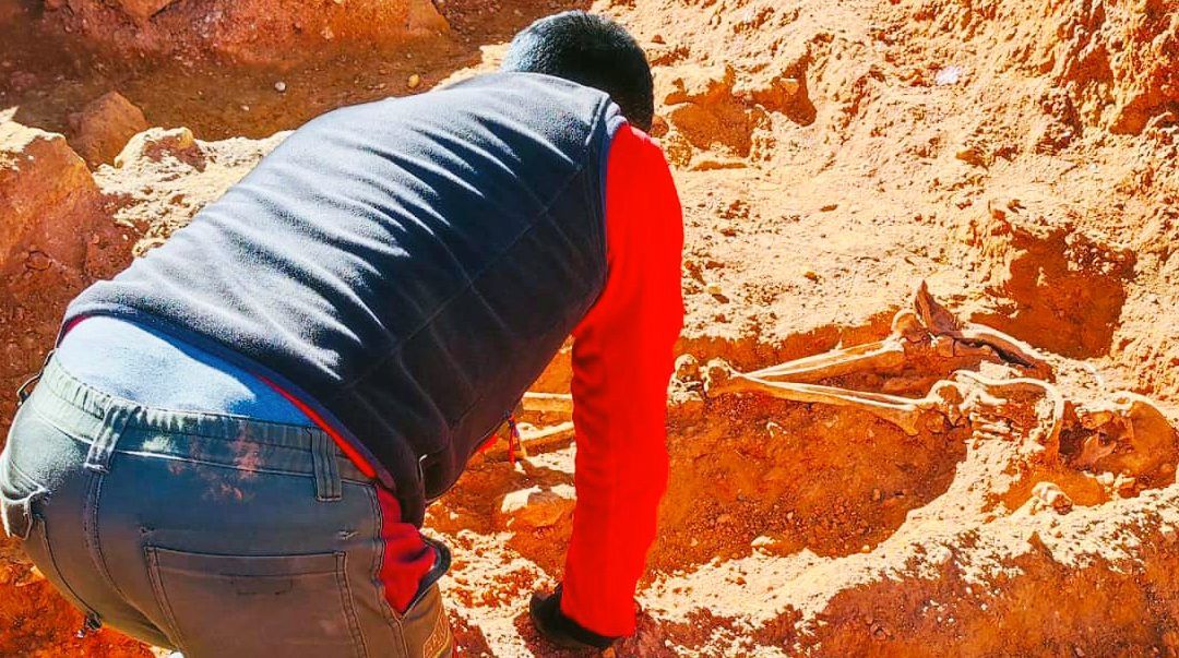 Impacto de proyectil en el primer cuerpo exhumado de las fosas de Riotinto