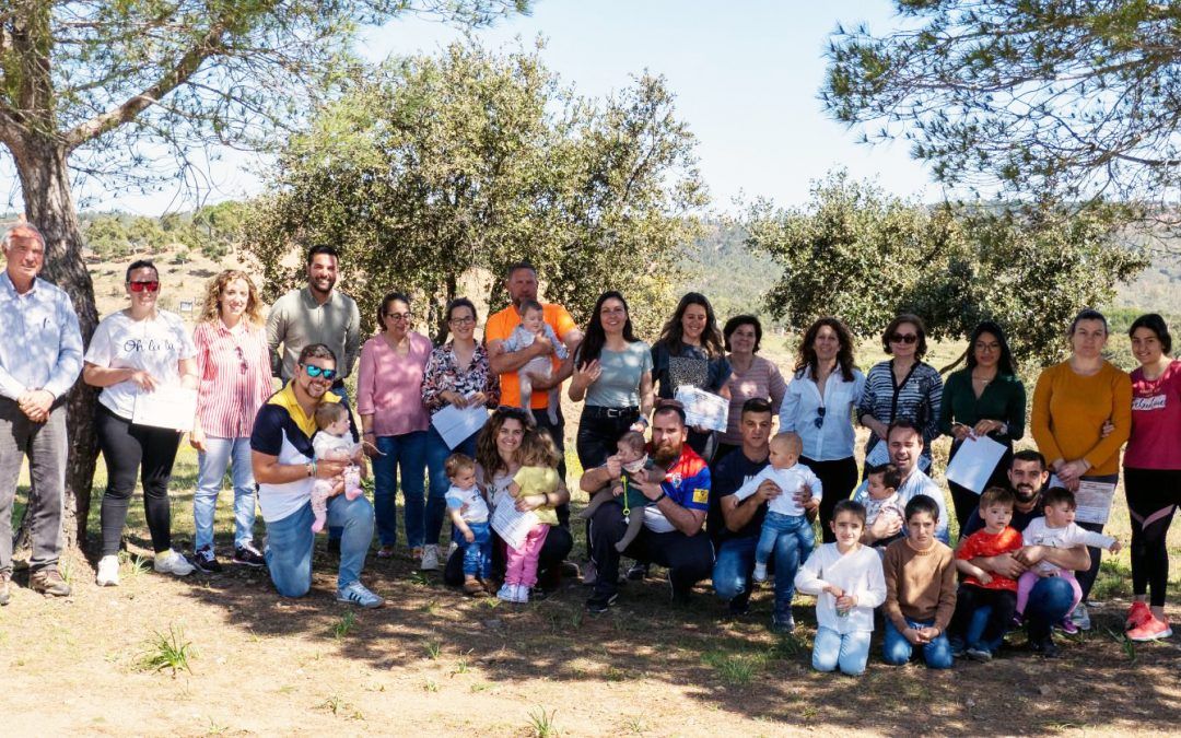Santa Bárbara entrega cheques-bebé de 750 euros a los niños nacidos en 2021