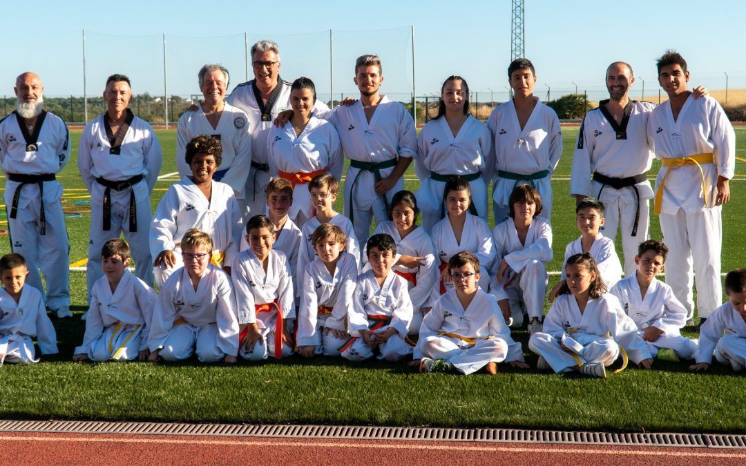 El taekwondo reúne en Valverde a más de un centenar de deportistas