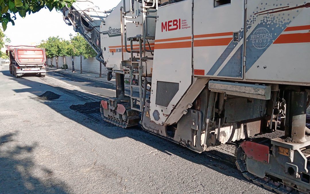 Comienzan los trabajos de asfaltado en la calle Paz