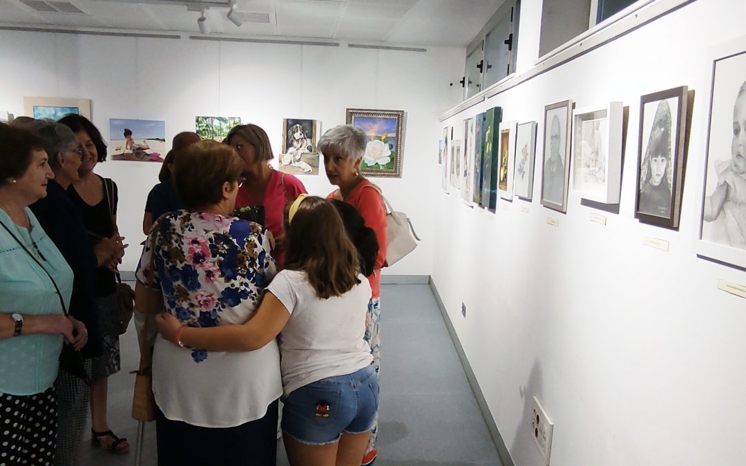 Los mayores del CPA muestran sus trabajos en la sala de exposiciones