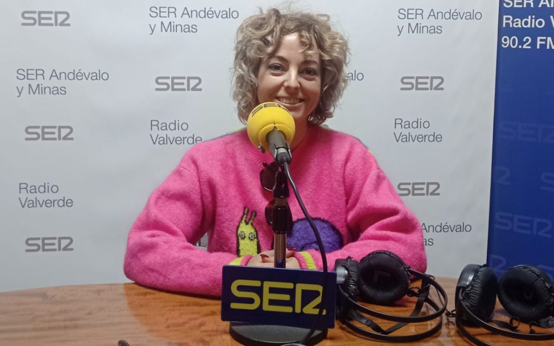 La valverdeña María José Castilla expone desde este jueves su primera colección de pinturas