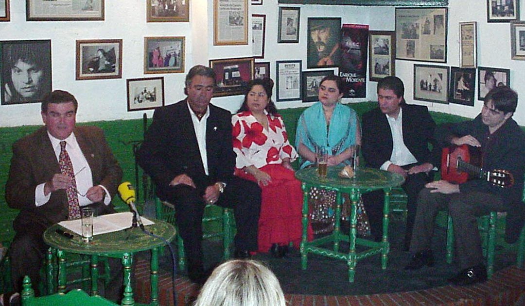 Un grupo de aficionados valverdeños recupera la Peña Flamenca ‘El Gatillo’