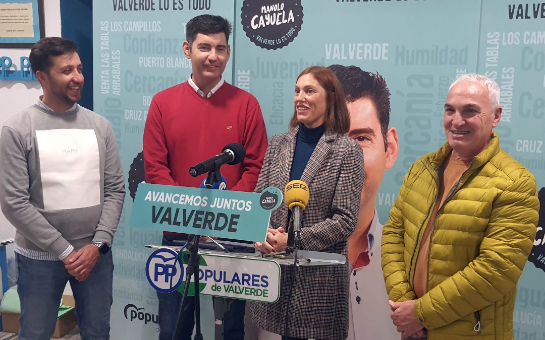 Cristina Malavé, primera integrante de la lista electoral de Manolo Cayuela