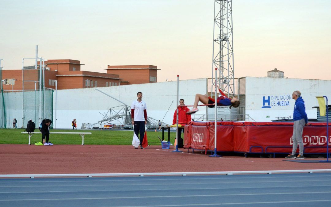 Ana Mora y Marcos Morcillo logran marcas mínimas para campeonatos de Andalucía