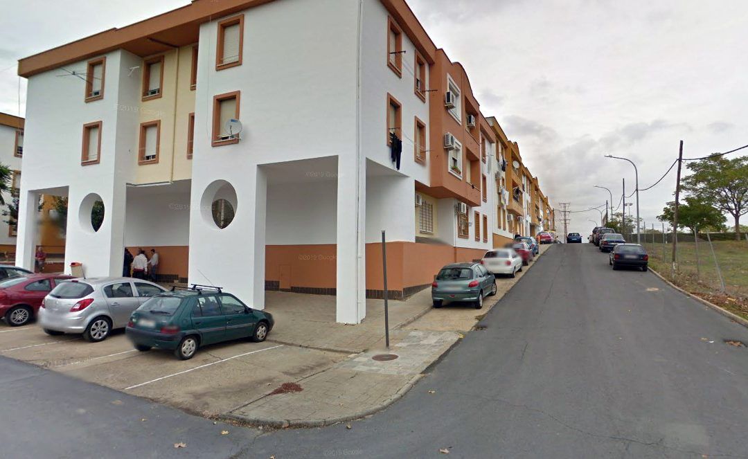 Atracan a una repartidora de mensajería en la Barriada del Villazgo de Valverde