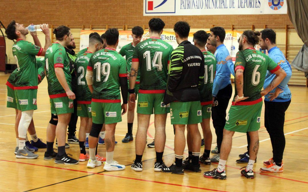 22-22: La falta de puntería condena al empate al Club Balonmano Valverde