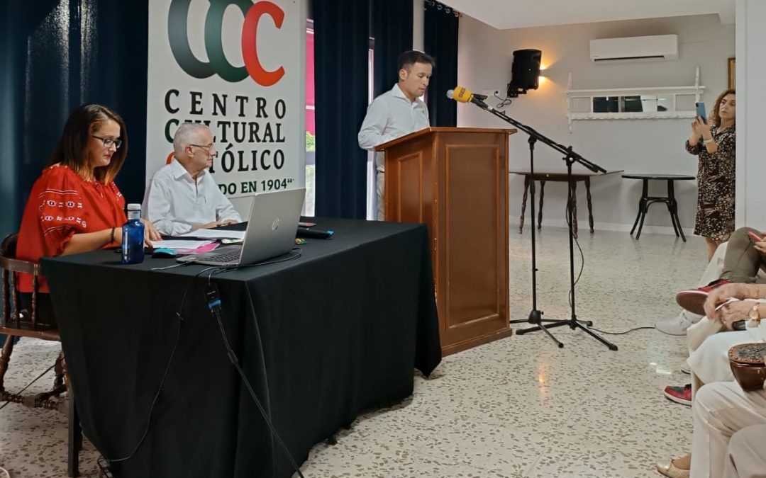 El Centro Cultural Católico de Valverde consulta a sus socios el cambio de denominación