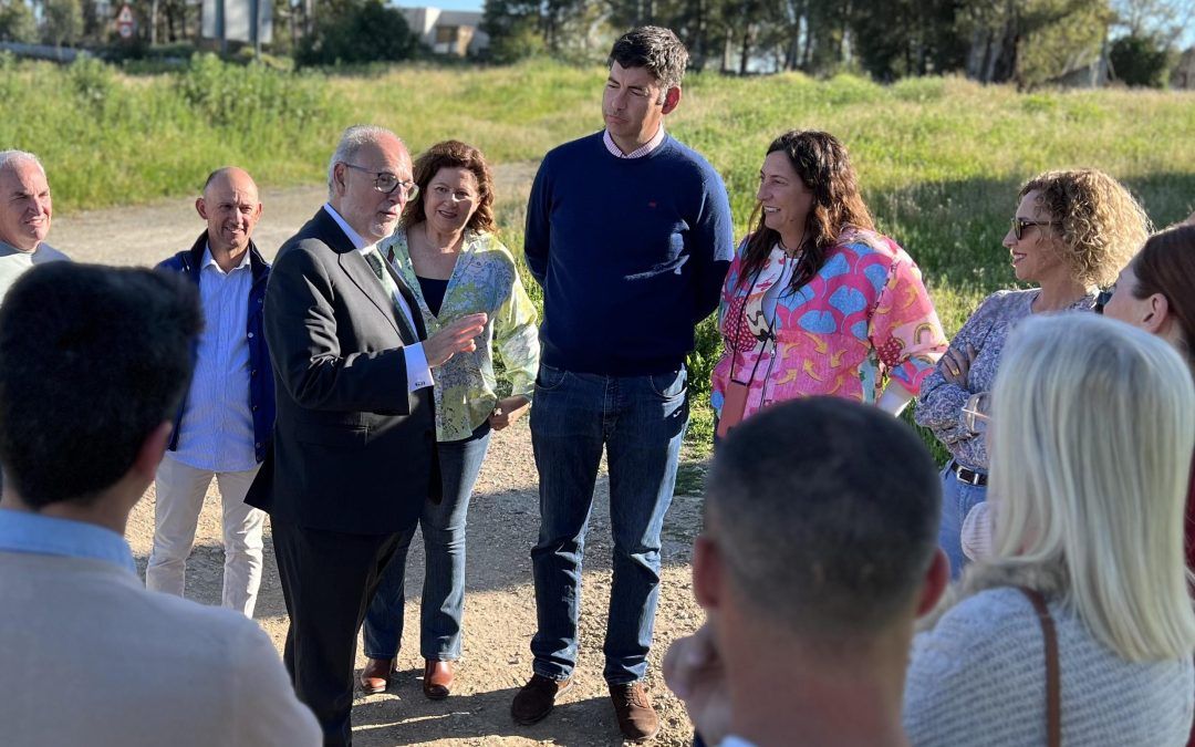 El viceconsejero garantiza en Valverde la construcción del nuevo centro de salud