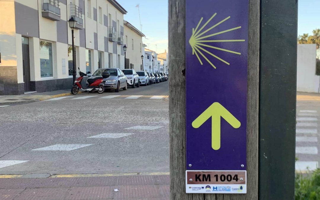 El Camino Sur se llena de elementos urbanos y cartelería al servicio del peregrino