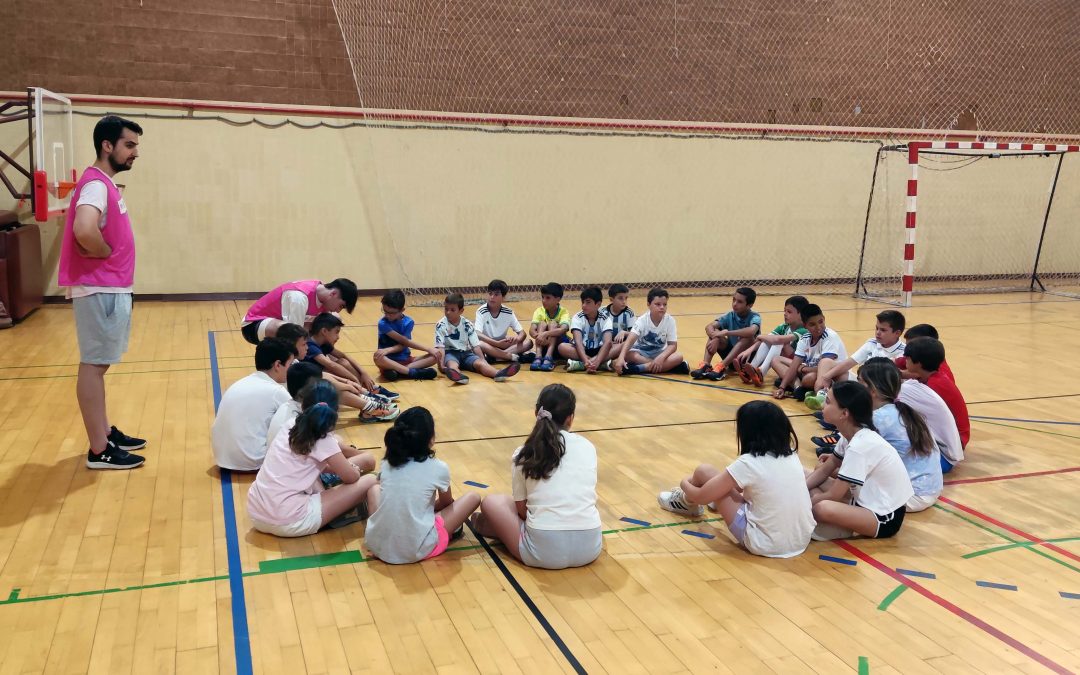 La escuela de verano de Valverde suma dos monitores para atender las necesidades especiales