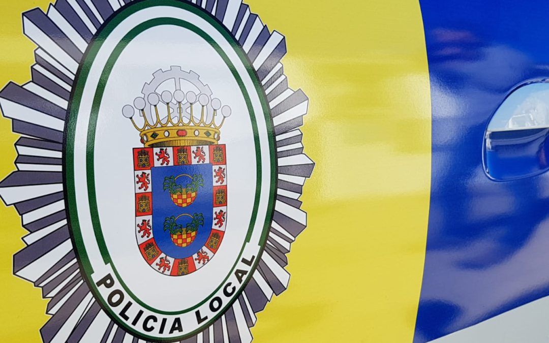 La Policía Local de Valverde descubre a un individuo robando en un bar de Triana