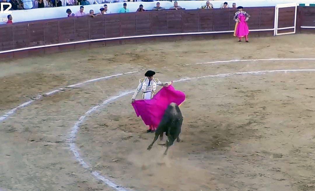Vídeo | Mano a mano entre ‘El Fandi’ y Salvador Cortés en la feria taurina valverdeña