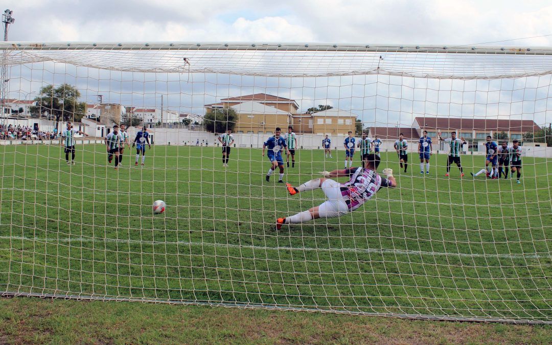 La Olímpica se cegó ante la portería y cayó en Moguer (2-0): «No merecimos ese resultado»