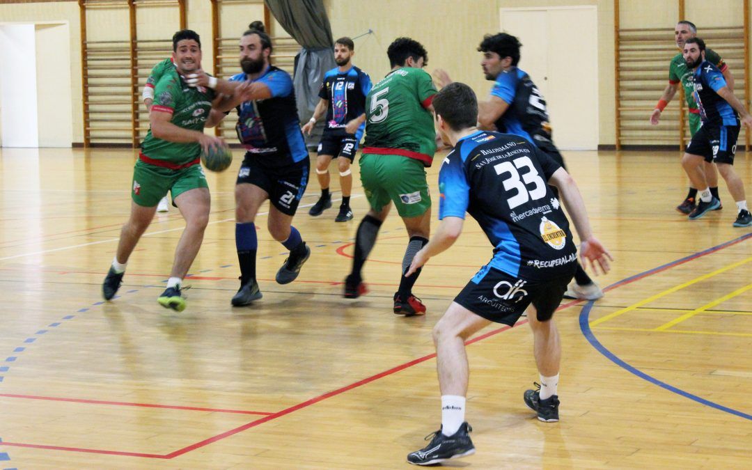 El Balonmano Valverde se queda casi sin opciones de ascenso tras perder ante el Montequinto