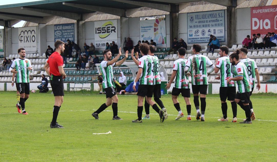 El primer triunfo a domicilio acerca a la Olímpica Valverdeña al playoff de ascenso