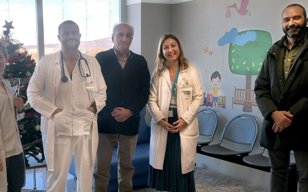 Fundación Atalaya llena de color el área materno infantil del Hospital de Riotinto