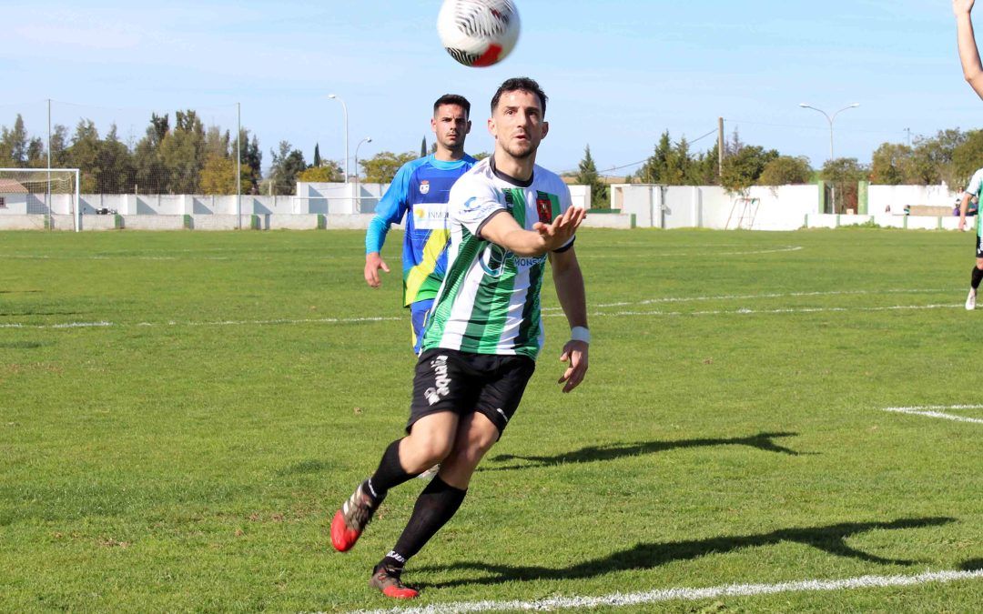 La Olímpica vence al Aroche, pero depende de un milagro