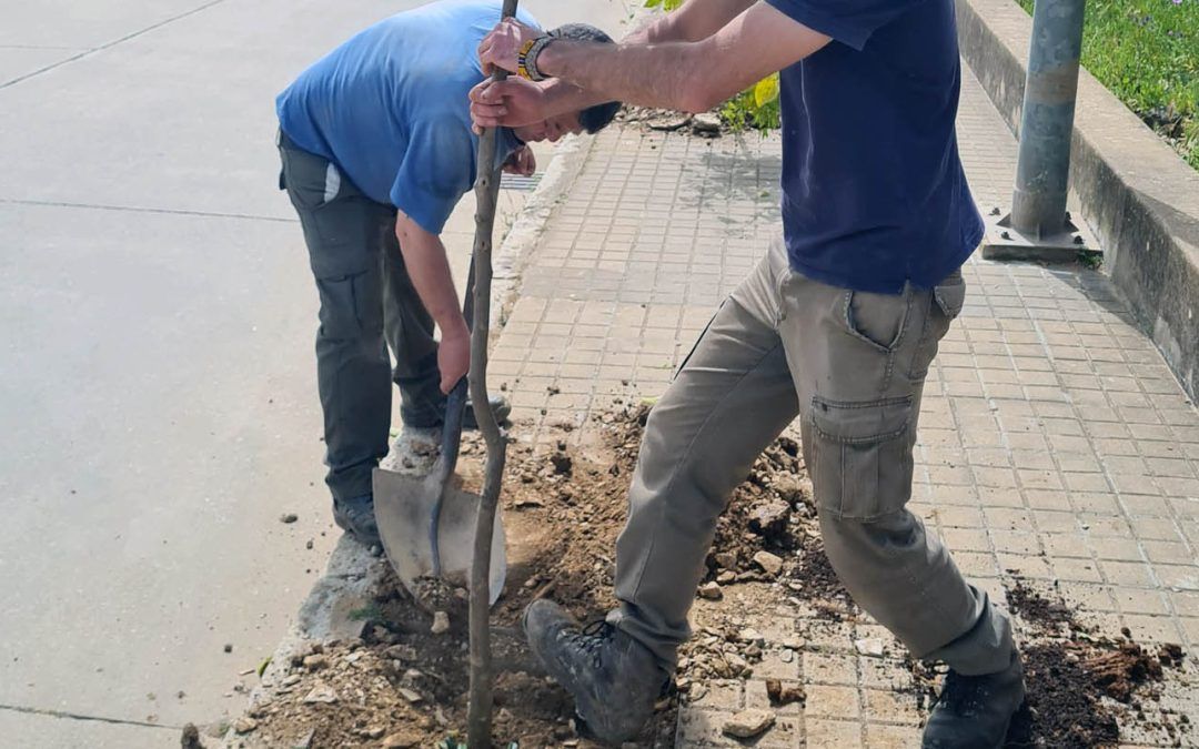 Valverde se marca otro récord contra el desempleo: 845 parados en abril