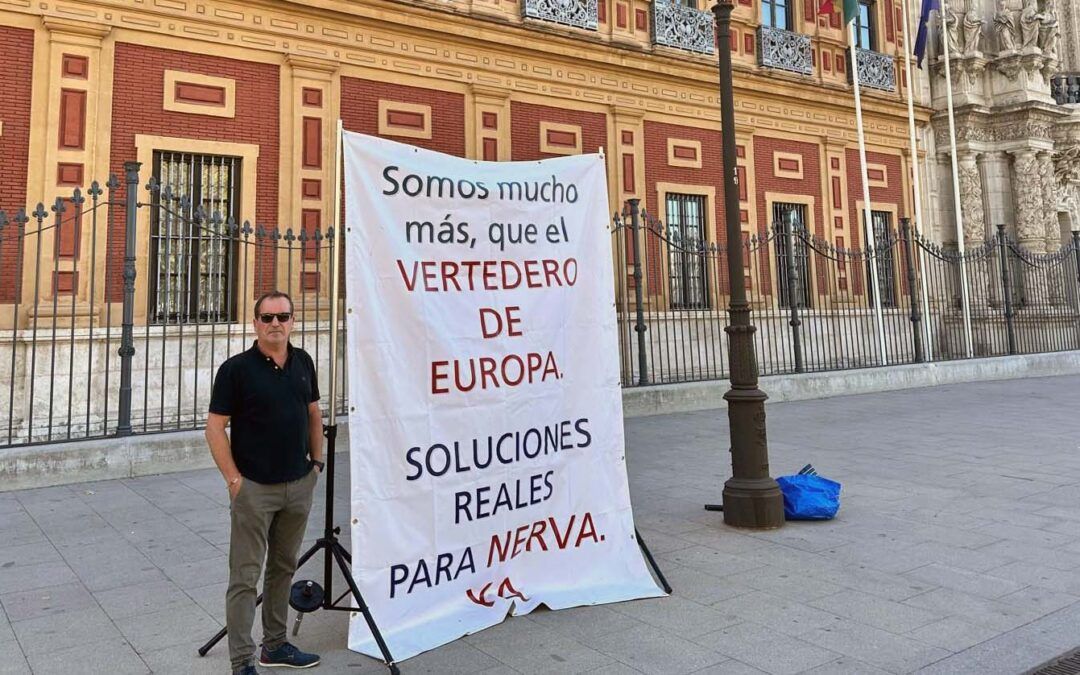 Fran Vázquez inicia una protesta indefinida para reclamar una solución definitiva para Nerva