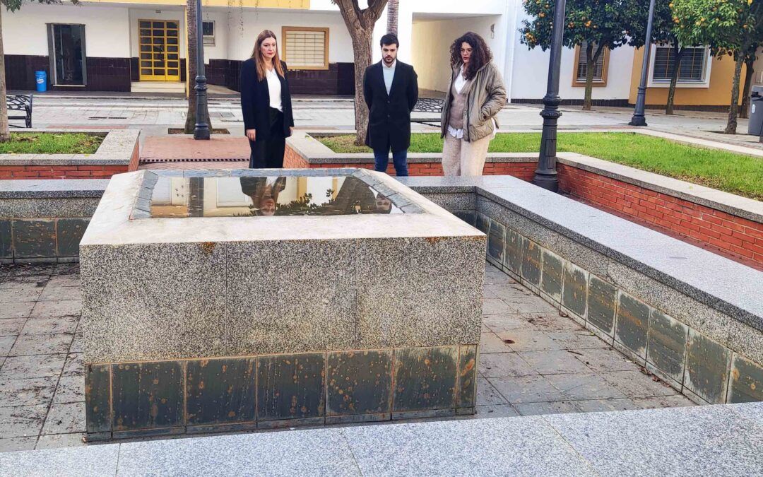 Reparación de la solería y conversión de la fuente en zona verde en la Barriada del Villazgo