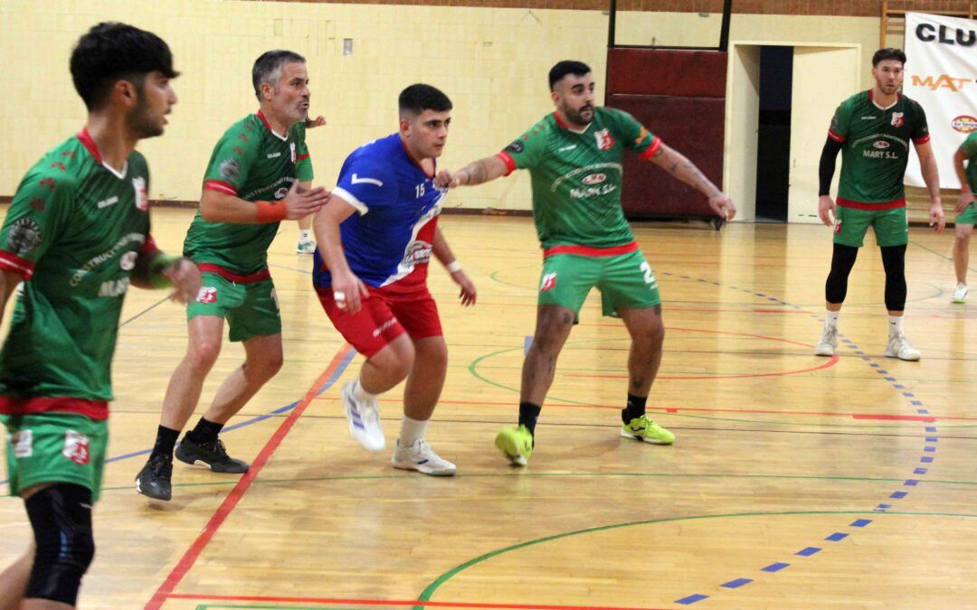 El Club Balonmano Valverde recibe este domingo al Utrera con el liderato en juego