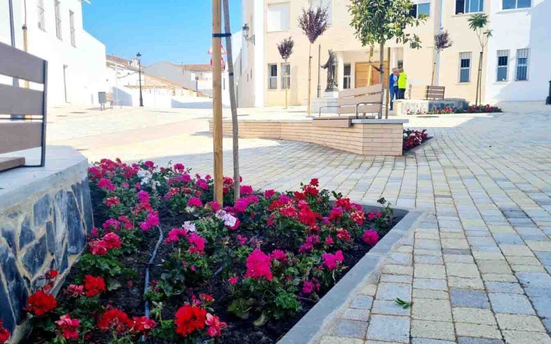 La familia salesiana celebra este viernes su primera verbena en honor a María Auxiliadora