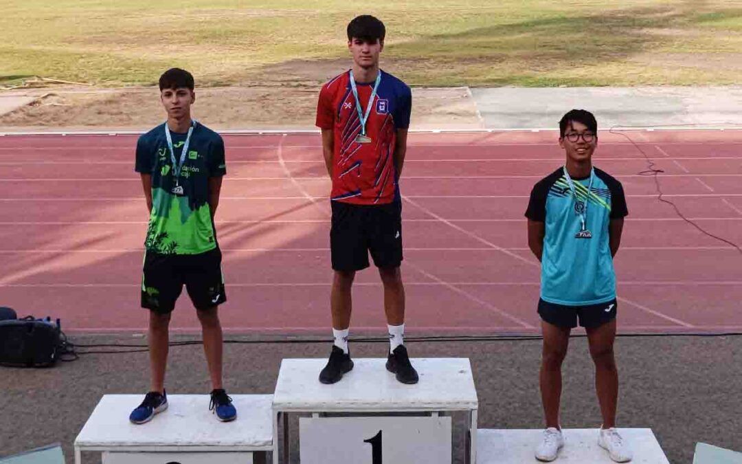 Marcos Morcillo, campeón de Andalucía y plusmarquista onubense de salto de altura